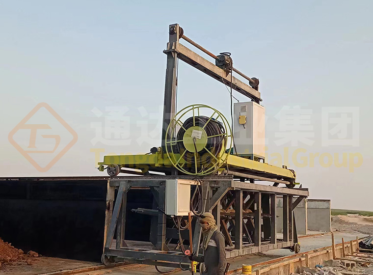 河南南陽槽式翻拋機4015機械升降翻拋機發貨